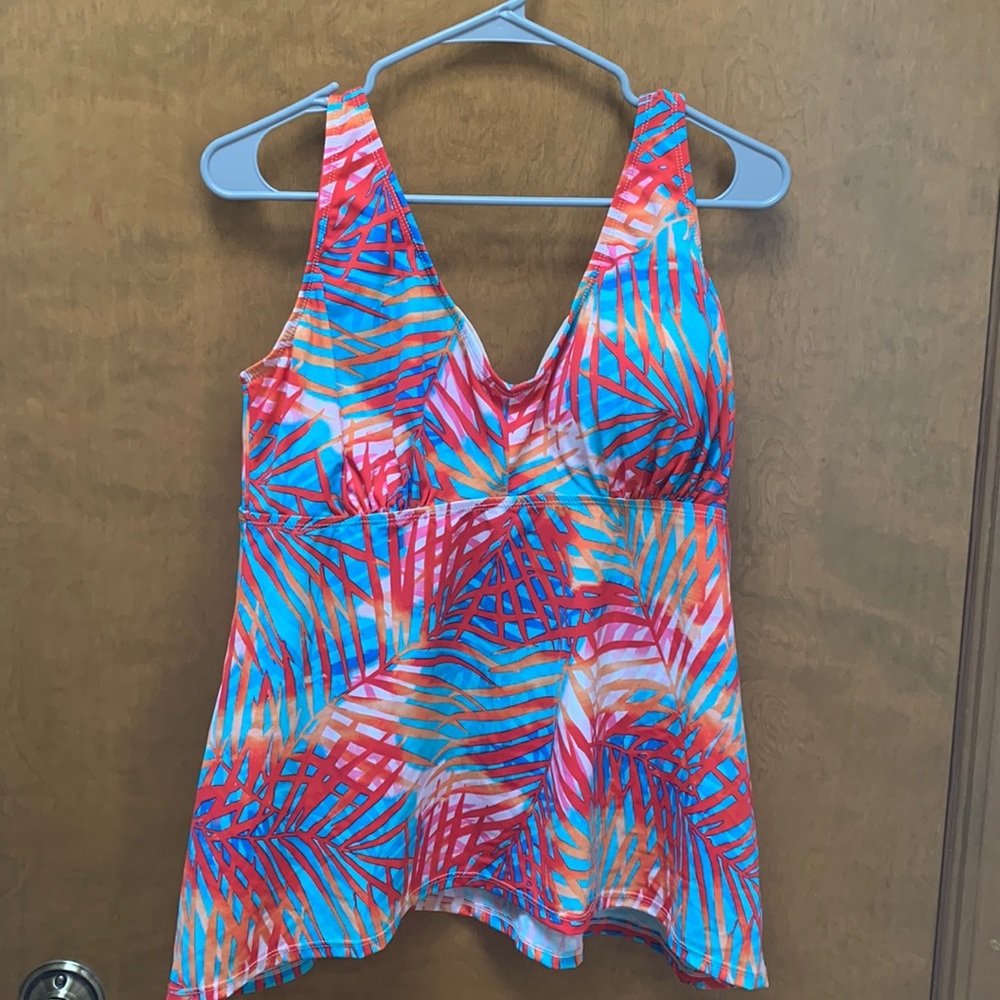2 piece swimsuit never worn NWOT